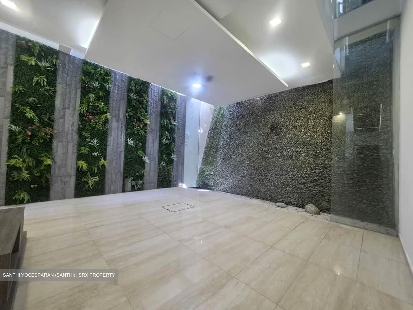 Jalan Elok (D9), Terrace #565622741